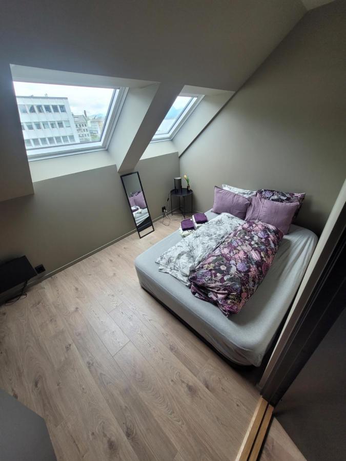 Single Elegant Room I Sentrum- Sea View Ålesund Esterno foto